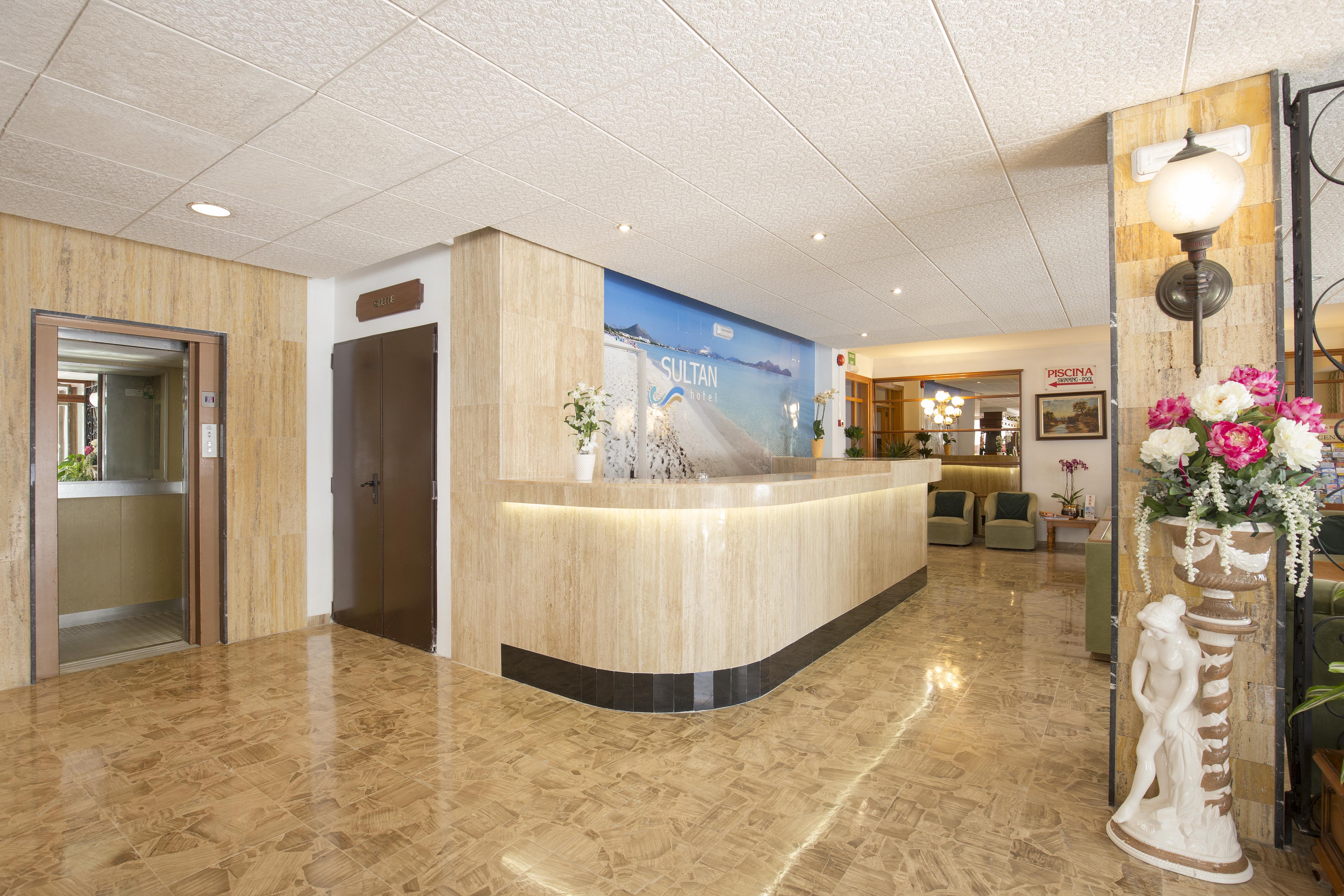 Hotel Sultan Can Picafort  Exterior photo